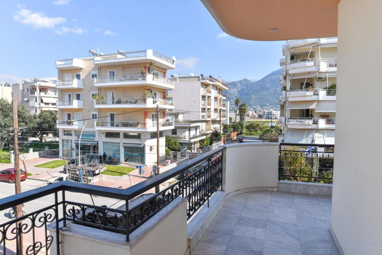Kaliroon Seaside Apartment Каламата Экстерьер фото