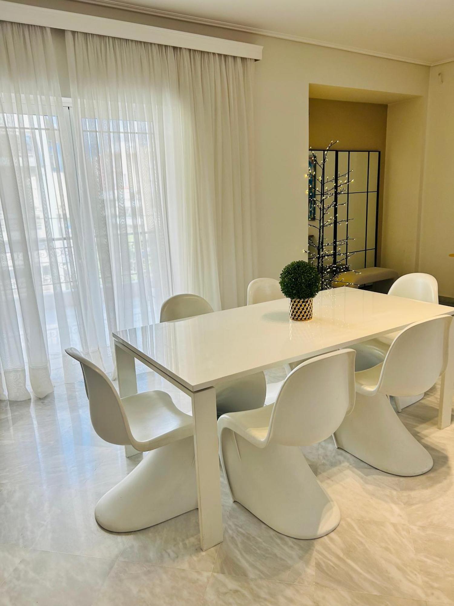 Kaliroon Seaside Apartment Каламата Экстерьер фото