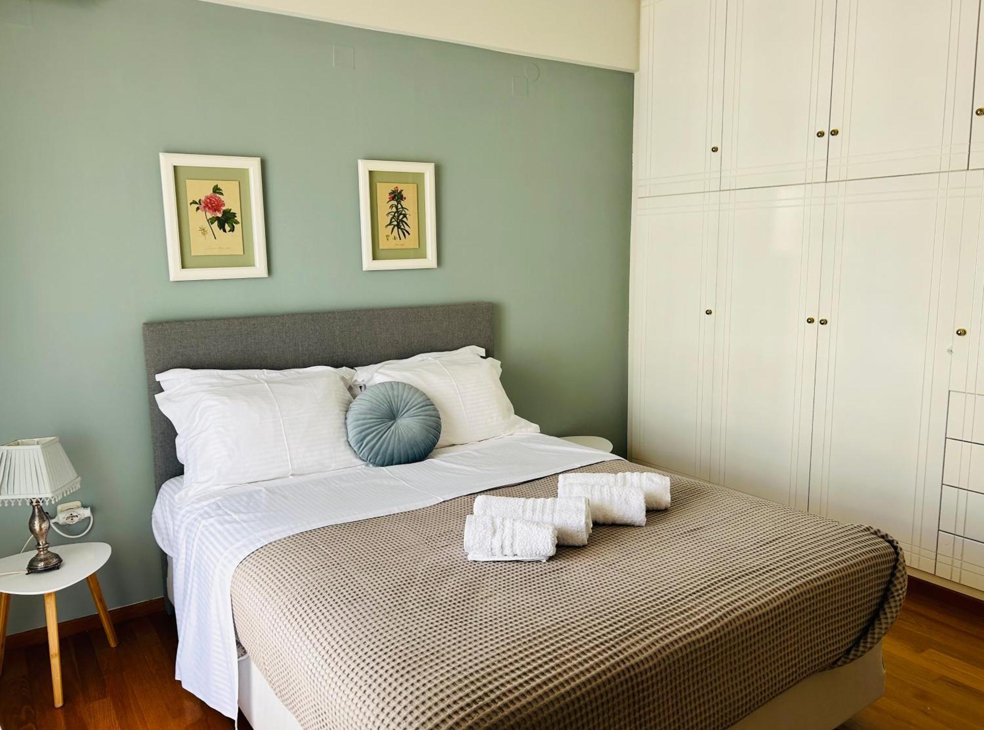 Kaliroon Seaside Apartment Каламата Экстерьер фото